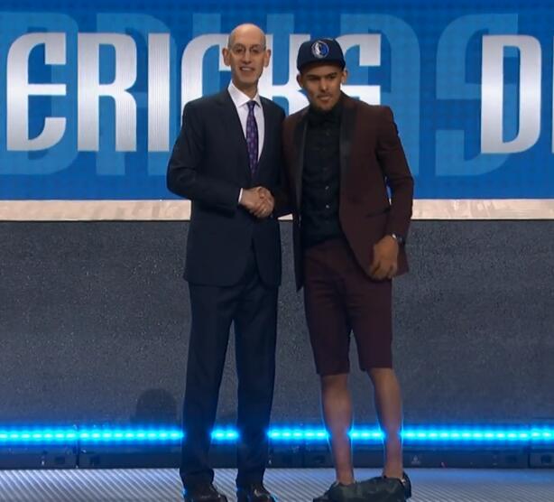 靠困难出手 靠困难出手